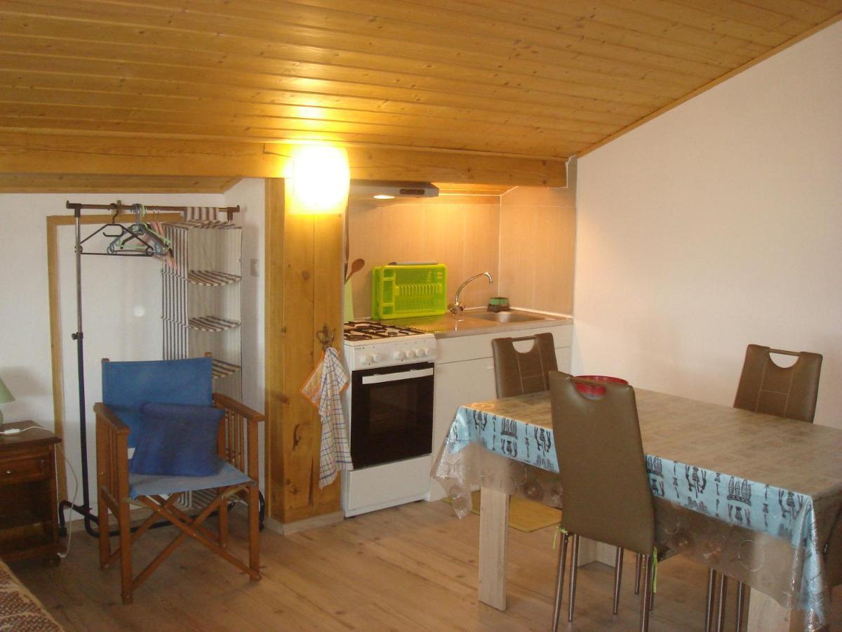 Appartement Nicole Бенковац Экстерьер фото